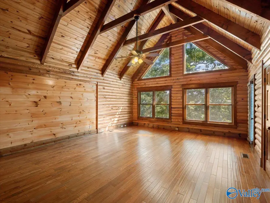 1852 Lookout Mountain Drive, Scottsboro, AL 35769 - Image #2