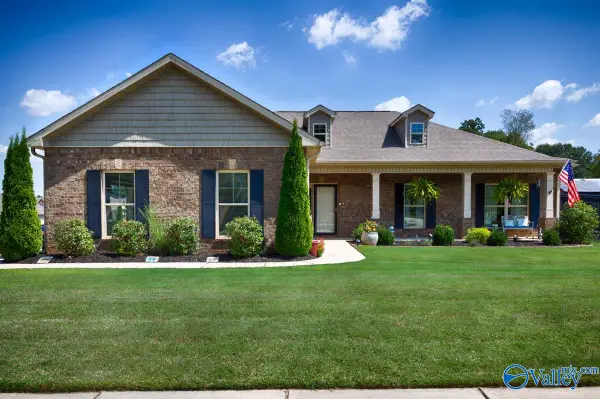 100 Ivy Meadow Circle, Hazel Green, AL 35750