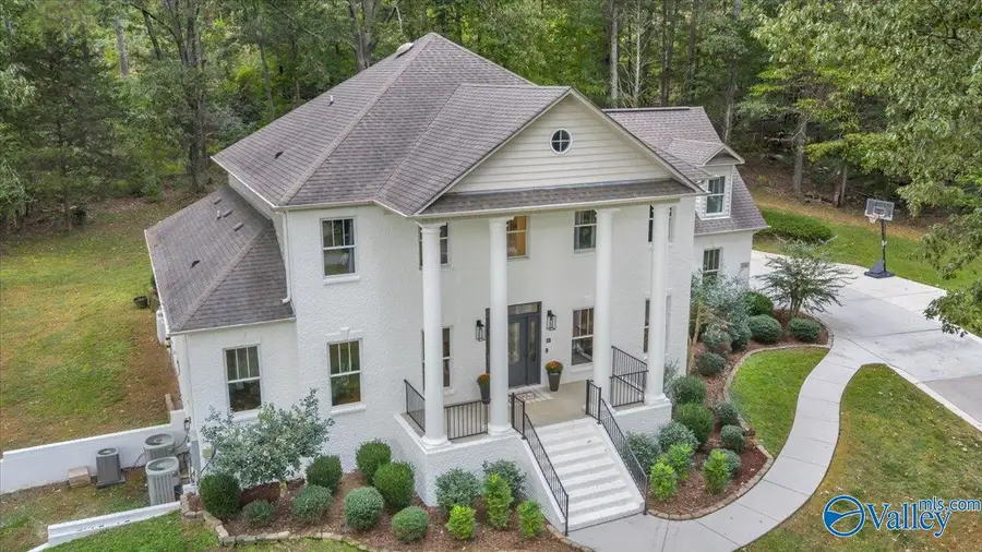 154 George Byrd Drive, Owens Cross Roads, AL 35763 - Image #2