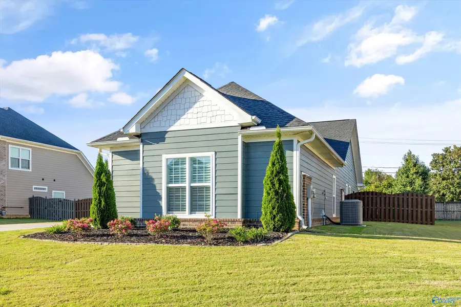 4327 Willow Bend Lane Se, Owens Cross Roads, AL 35763 - Image #3