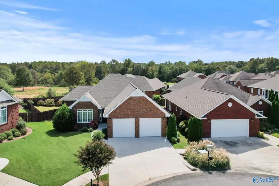 108 Canterbury Circle, Arab, AL 35016 - Image #2