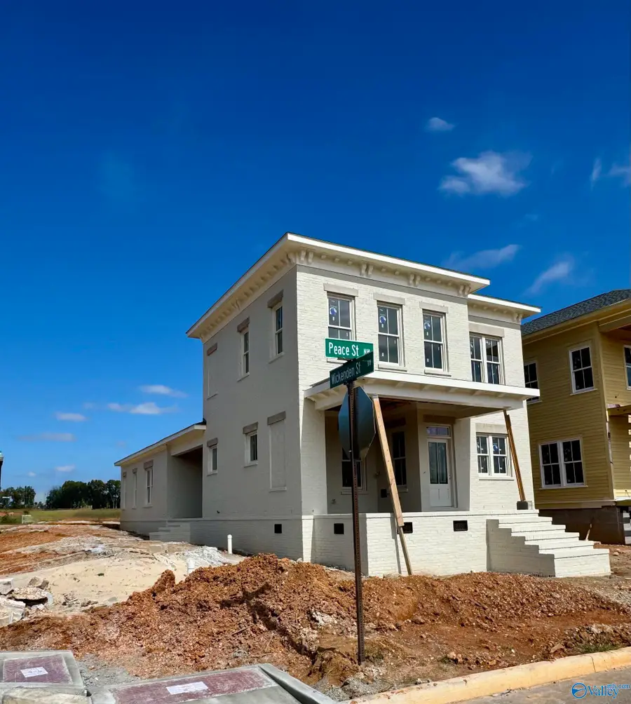 38 Peace Street Nw, Huntsville, AL 35806 - Image #3