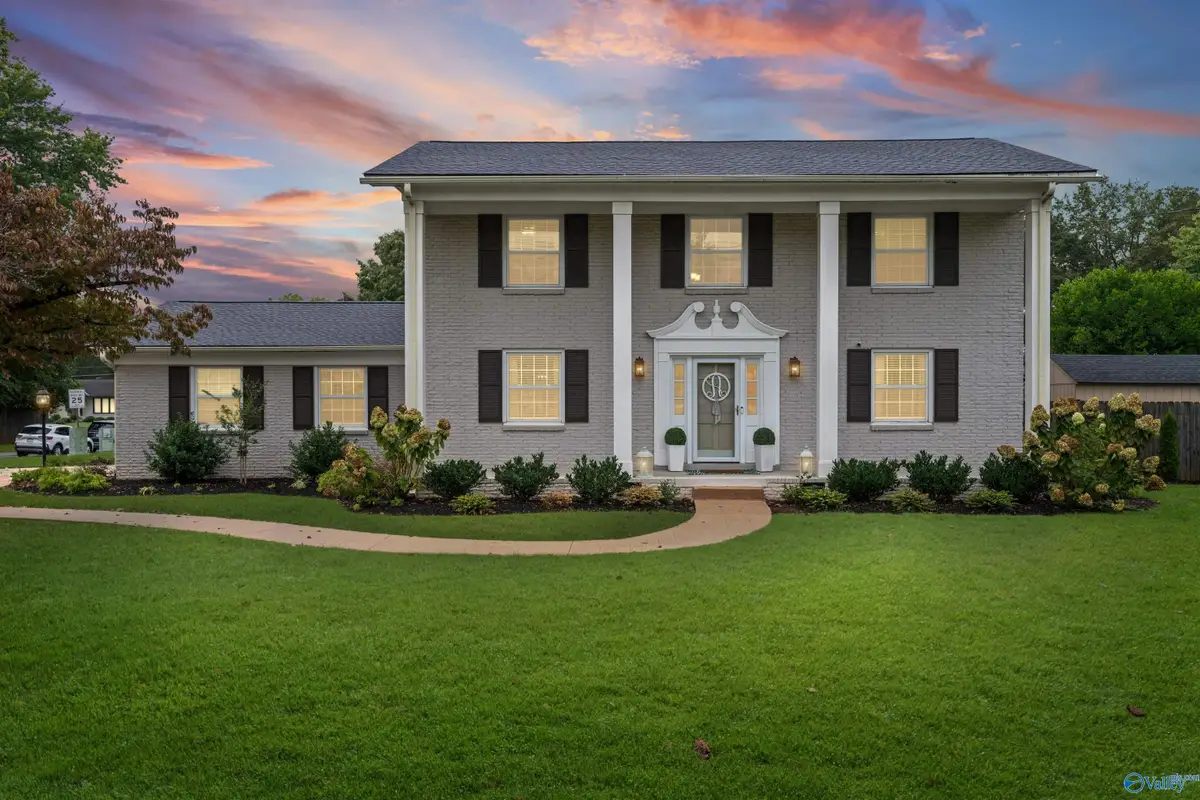 100 Winthrop Drive Sw, Huntsville, AL 35801 - Image #1