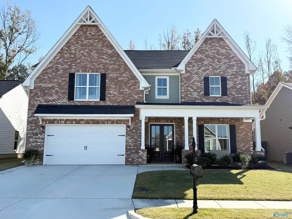 6212 Pembrook Pond Place, Owens Cross Roads, AL 35763