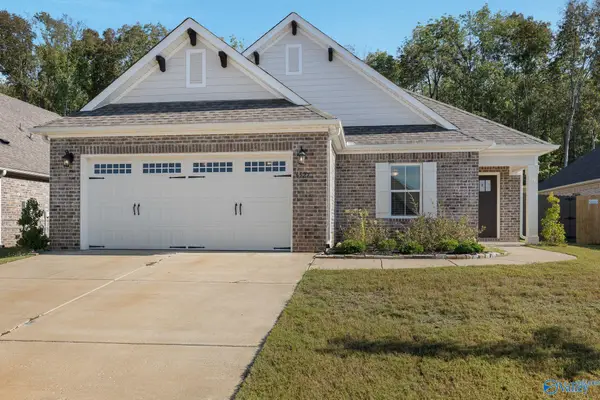 6527 Oak Meadow Drive, Owens Cross Roads, AL 35763