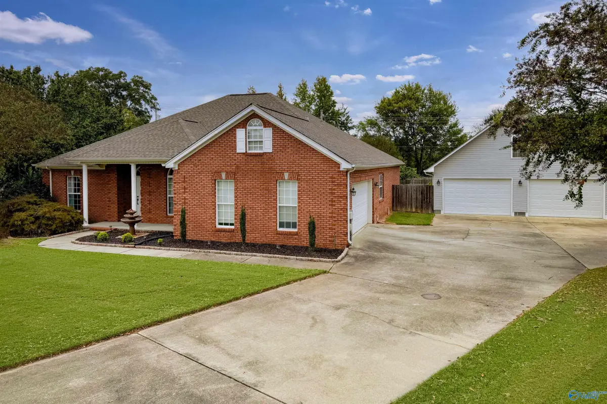 22 Tina Circle, Trinity, AL 35673 - Image #1
