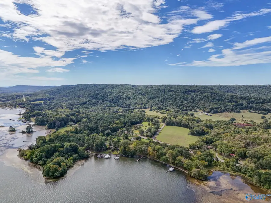 215 Wilson Road, Scottsboro, AL 35769 - Image #2