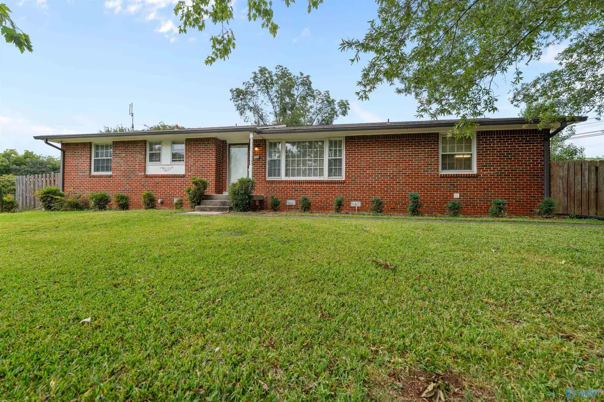 312 Bellingrath Drive, Huntsville, AL 35802 - Image #1