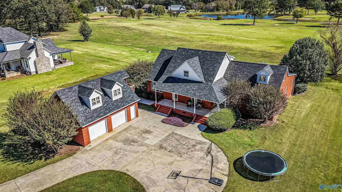 400 Plantation Pointe Road, Scottsboro, AL 35768 - Image #1