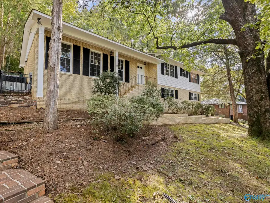 2110 Colice Road, Huntsville, AL 35801 - Image #2