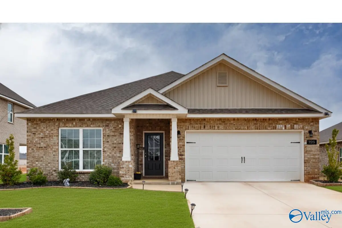225 Irish Hill Drive, Meridianville, AL 35759 - Image #1