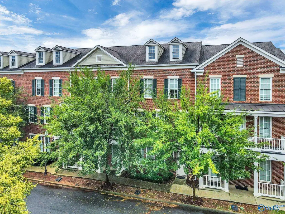 17 Biltmore Drive, Huntsville, AL 35806 - Image #1