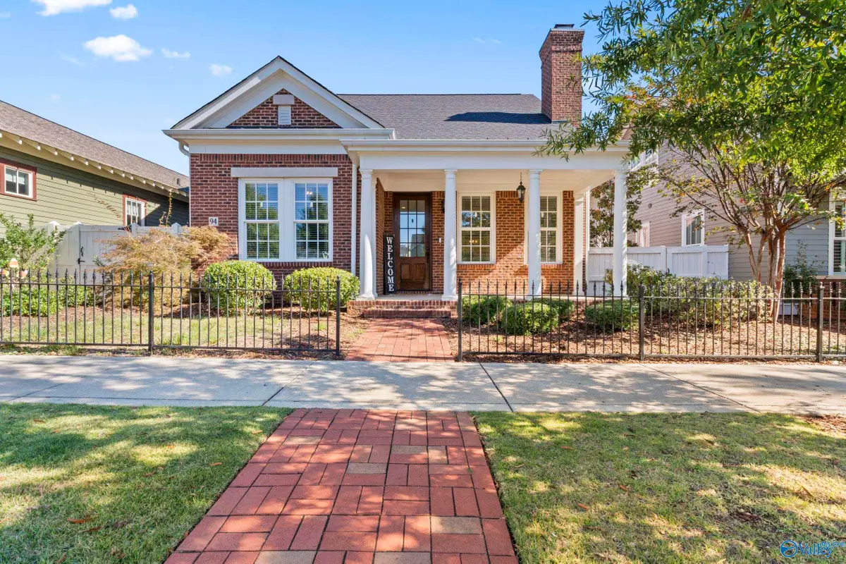 94 Hillcrest Avenue Nw, Huntsville, AL 35806 - Image #1