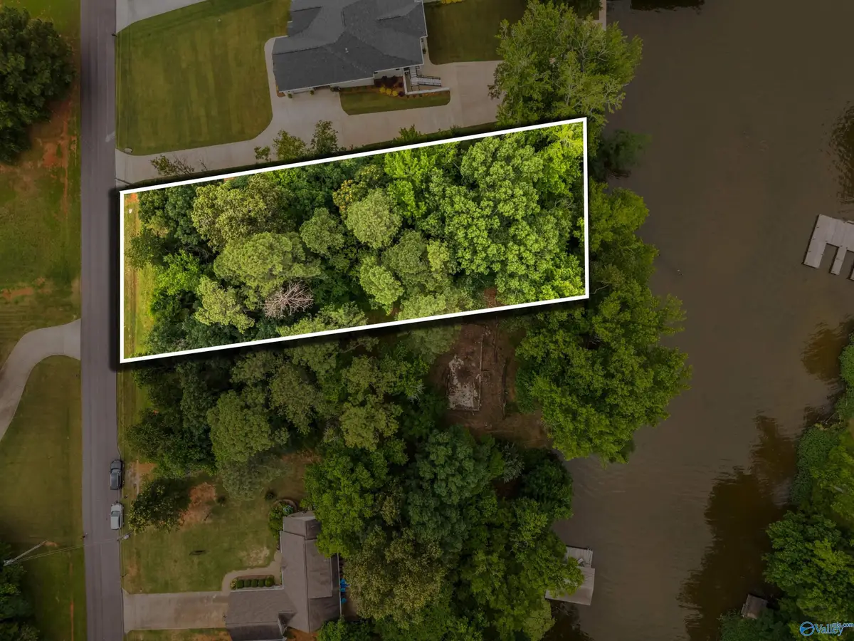 226 Reynolds Drive, Rogersville, AL 35652 - Image #1