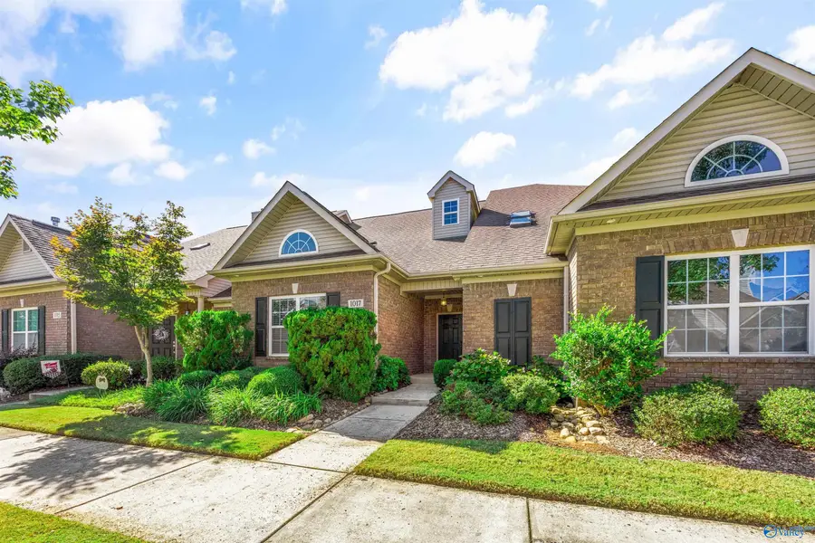 1017 Cresent Falls, Huntsville, AL 35806 - Image #2