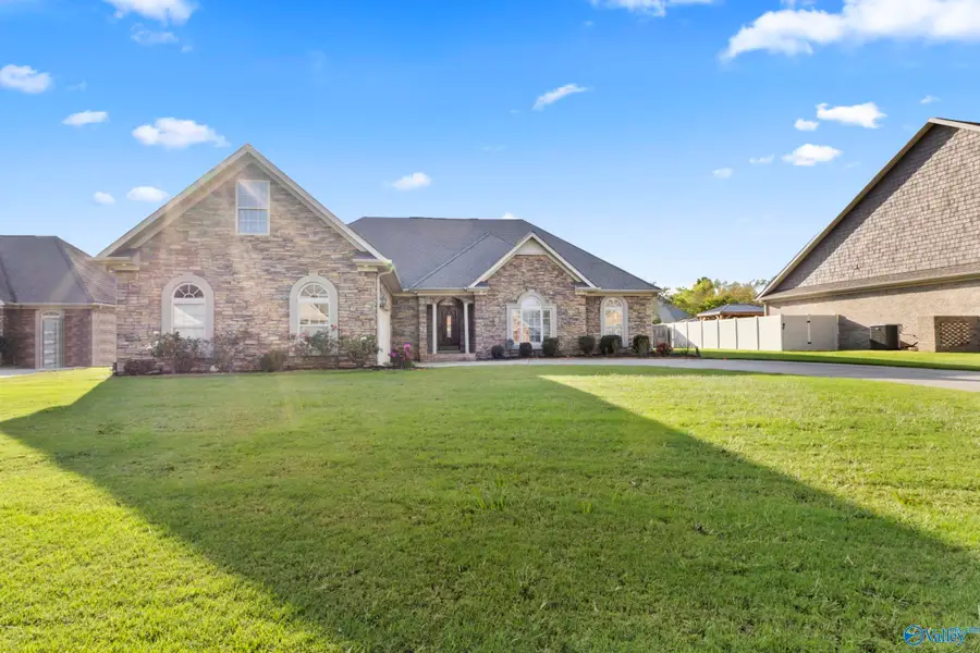 4017 Saddlehorn Bend Sw, Decatur, AL 35603 - Image #3