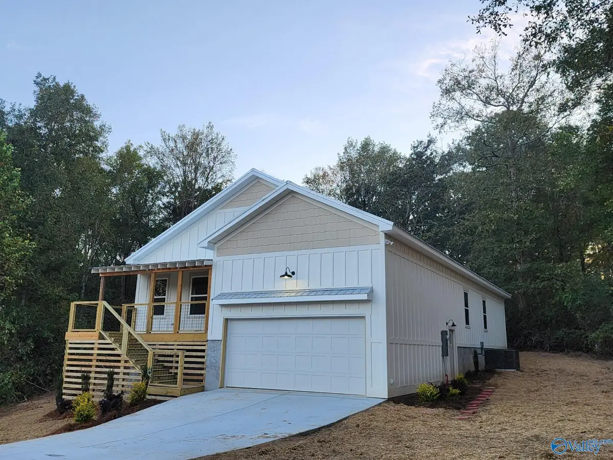 252 Temple Crossing, Arab, AL 35016 - Image #1