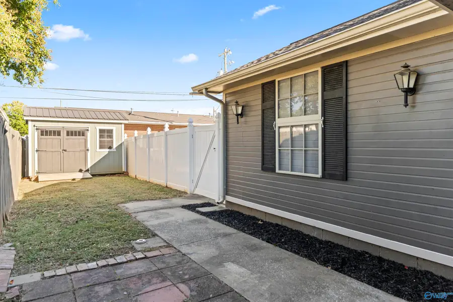 1122 11th Avenue Se, Decatur, AL 35601 - Image #2