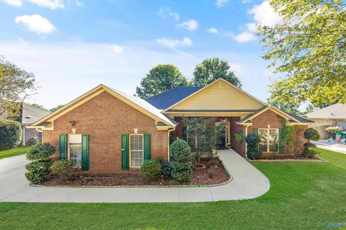 2412 Little Cove Road, Owens Cross Roads, AL 35763 - Image #1