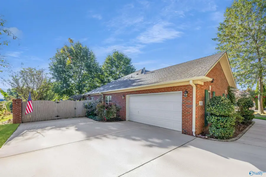 2412 Little Cove Road, Owens Cross Roads, AL 35763 - Image #3