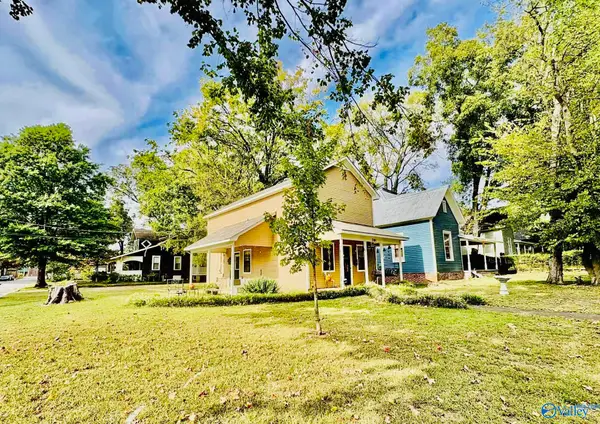 301 NE Oak Street, Decatur, AL 35601