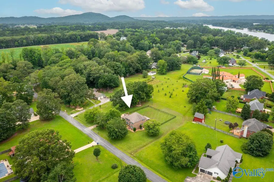 106 Mar Lyn Drive, Gadsden, AL 35901 - #3