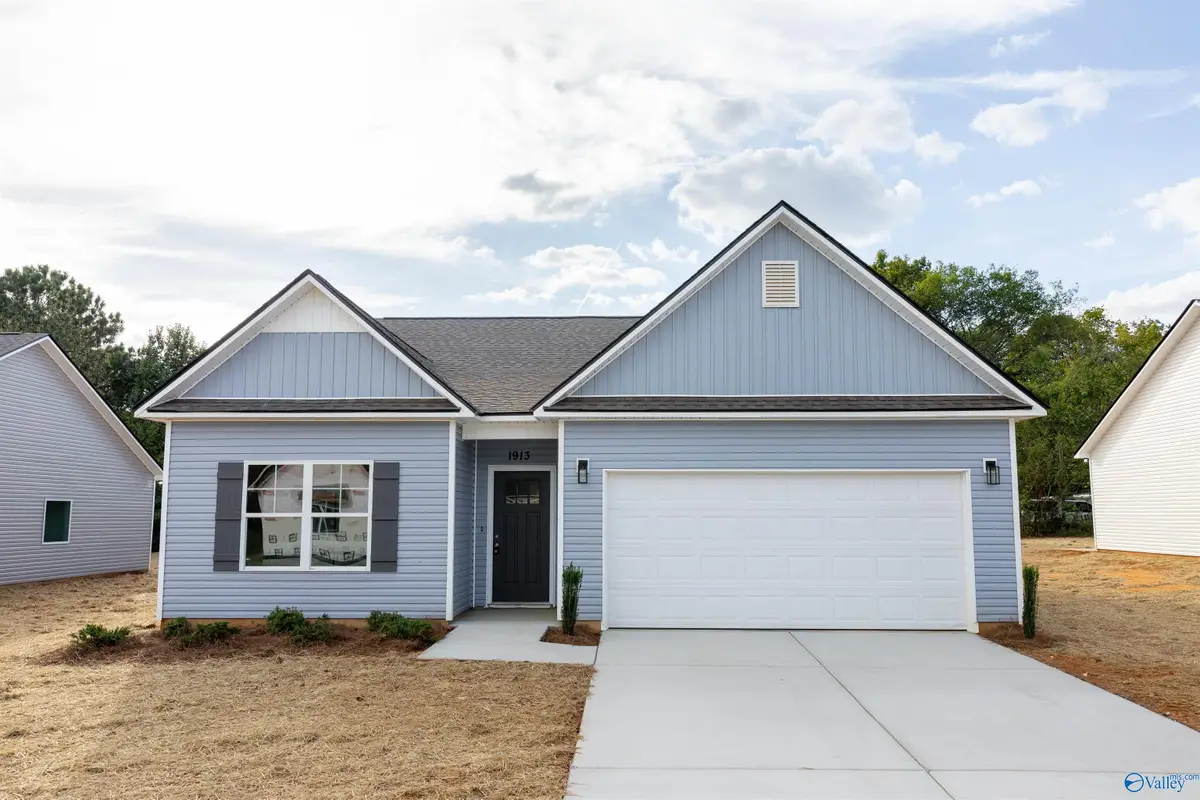 1913 Priscilla Lane Nw, Huntsville, AL 35806 - Image #1