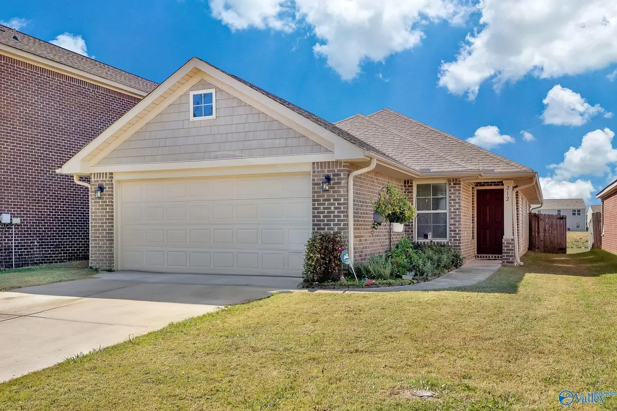212 Bermuda Lakes Drive, Meridianville, AL 35759 - Image #1
