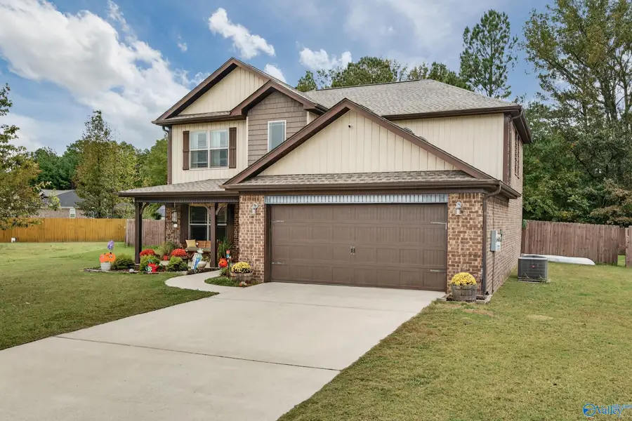 129 Hidden Branch, Owens Cross Roads, AL 35763 - Image #3