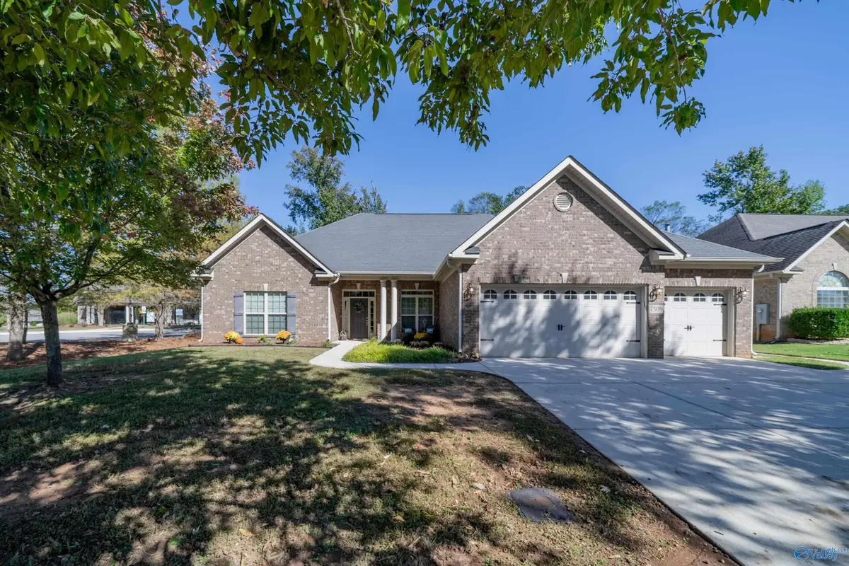 7309 Sanctuary Cove Drive Se, Owens Cross Roads, AL 35763 - Image #1