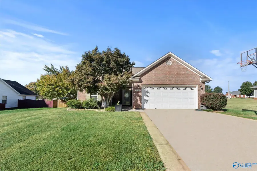 212 Tanner Point Drive, New Market, AL 35761 - Image #2