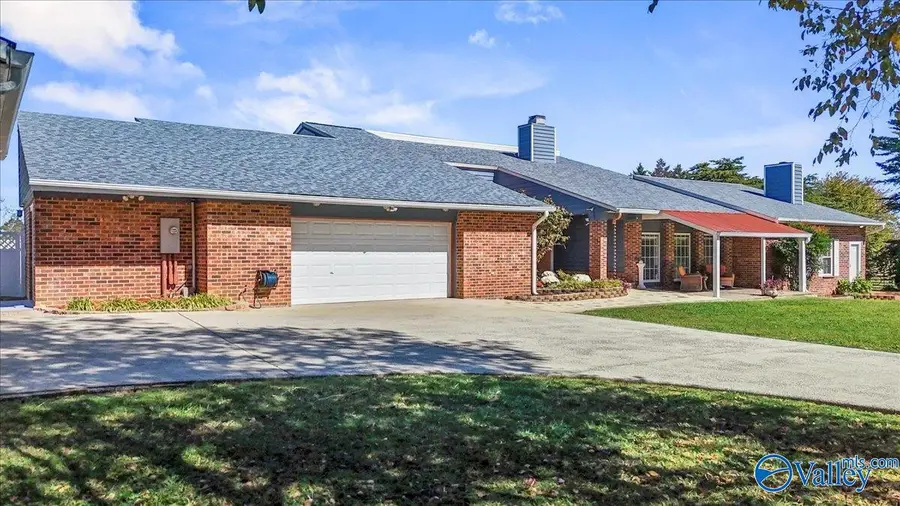 200 Thompson Falls Road, Arab, AL 35016 - #2