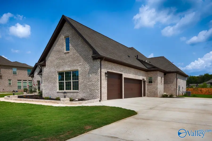 27 Bluff Creek, Huntsville, AL 35803 - Image #2