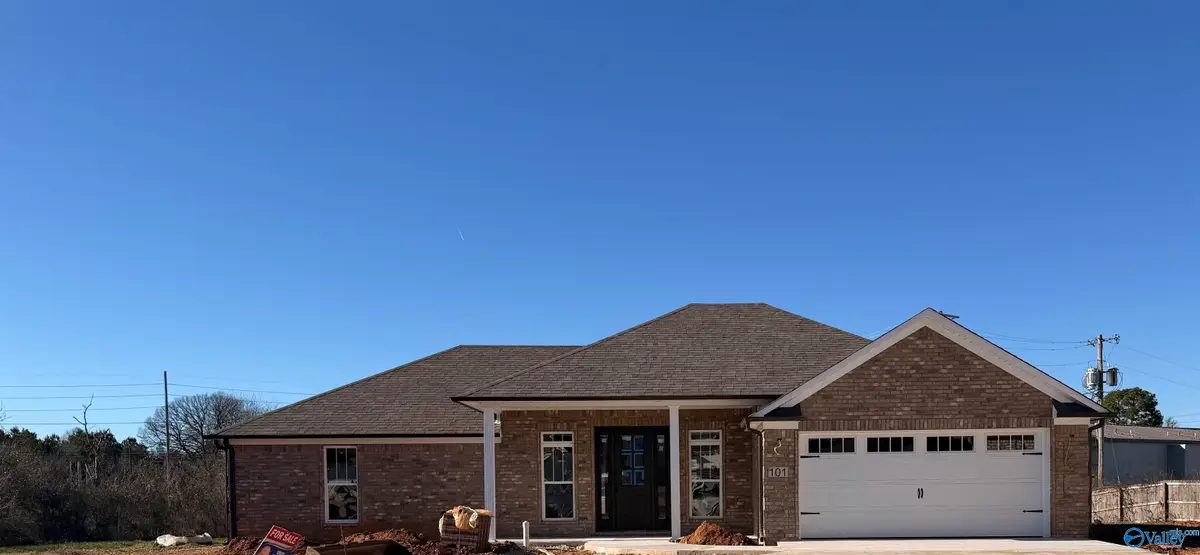 101 James Bowie Drive, Athens, AL 35611 - Image #1