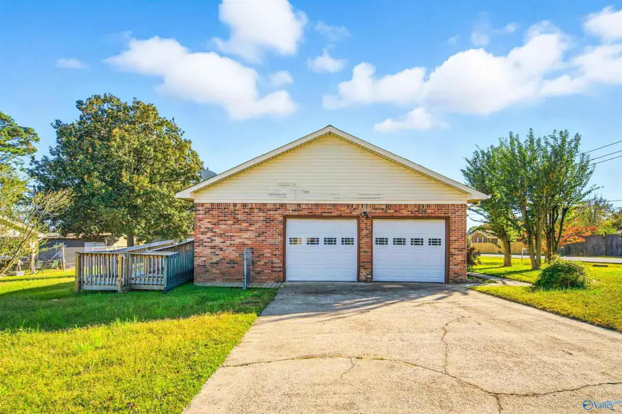 501 Christopher Drive, Athens, AL 35611 - Image #2