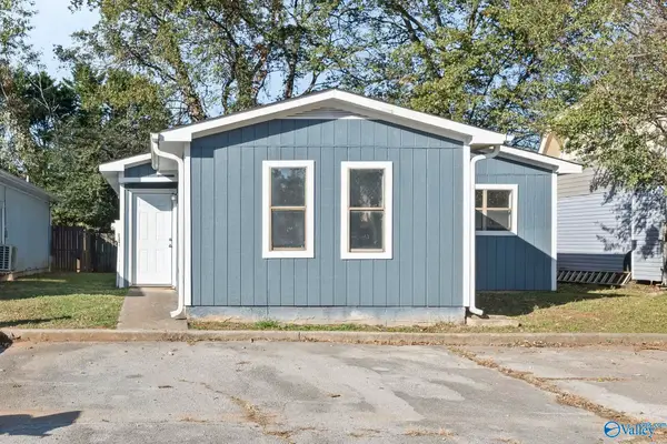 4318 Chalet Circle Nw, Huntsville, AL 35810