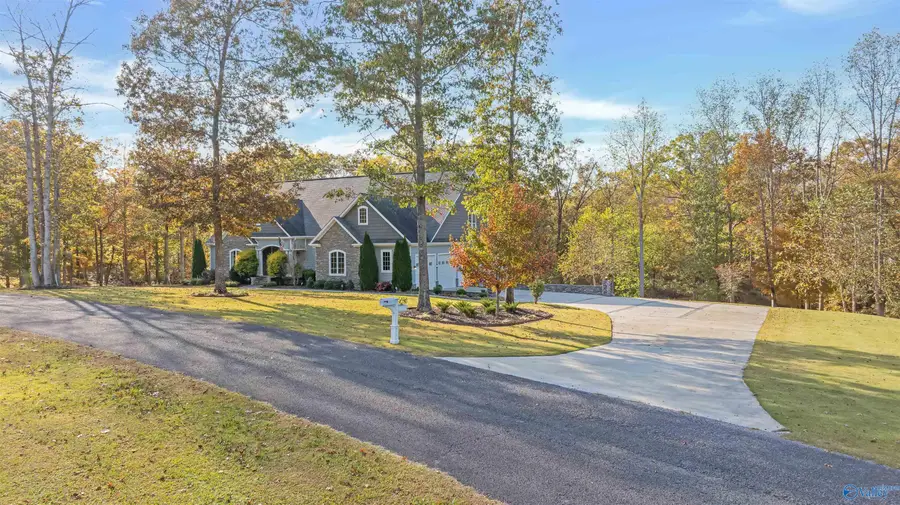 403 Autumn Lane, Rainsville, AL 35986 - Image #2