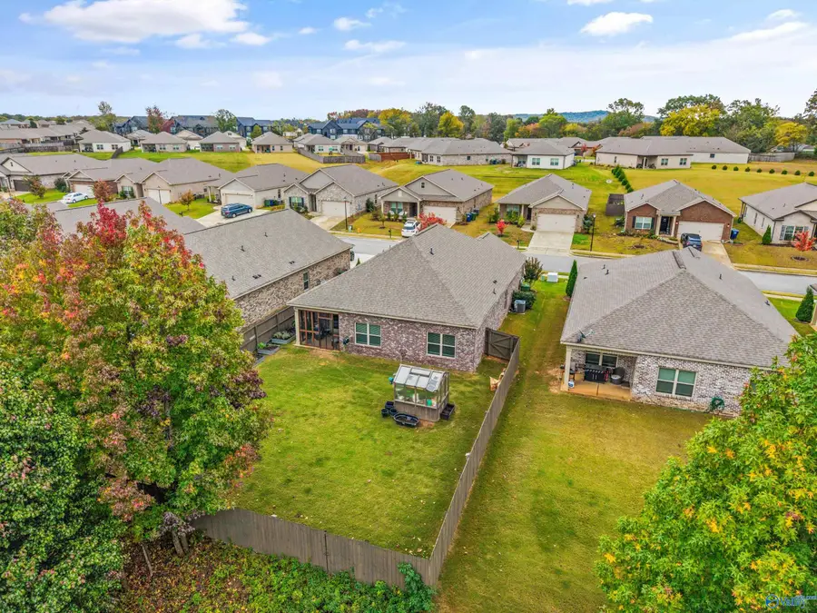 324 Ivyleaf Drive Nw, Madison, AL 35757 - Image #2