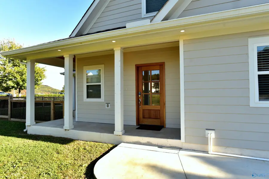 2401 Cowen Circle, Guntersville, AL 35976 - Image #3