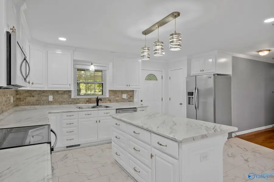 337 Perry Avenue, Somerville, AL 35670 - Image #3