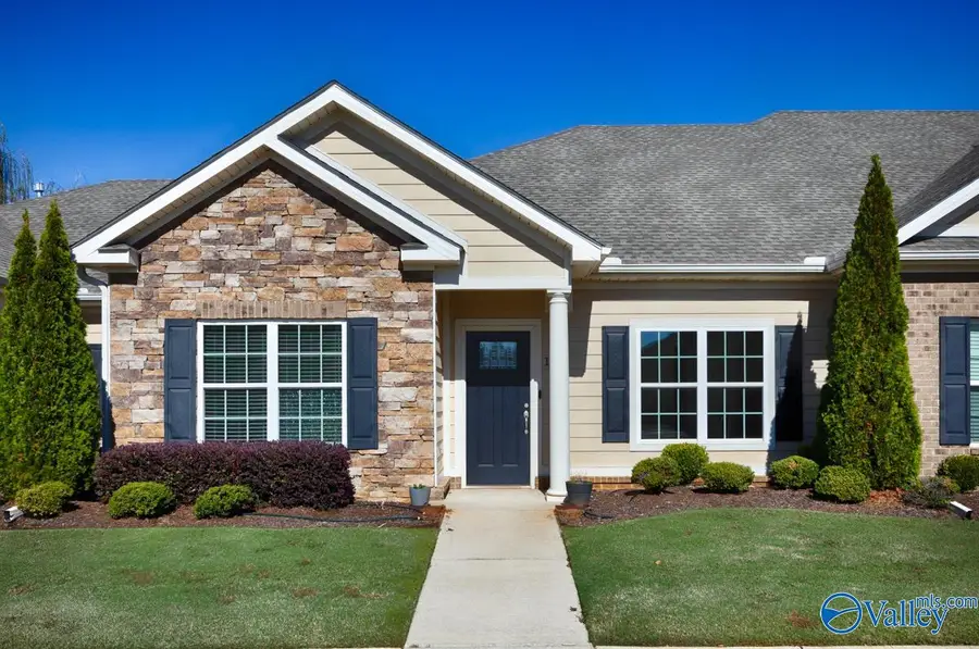 106 Moore Farm Circle Nw #106, Huntsville, AL 35806 - Image #2