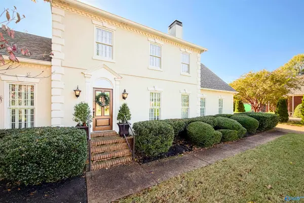 2203 Century Court Se, Decatur, AL 35601