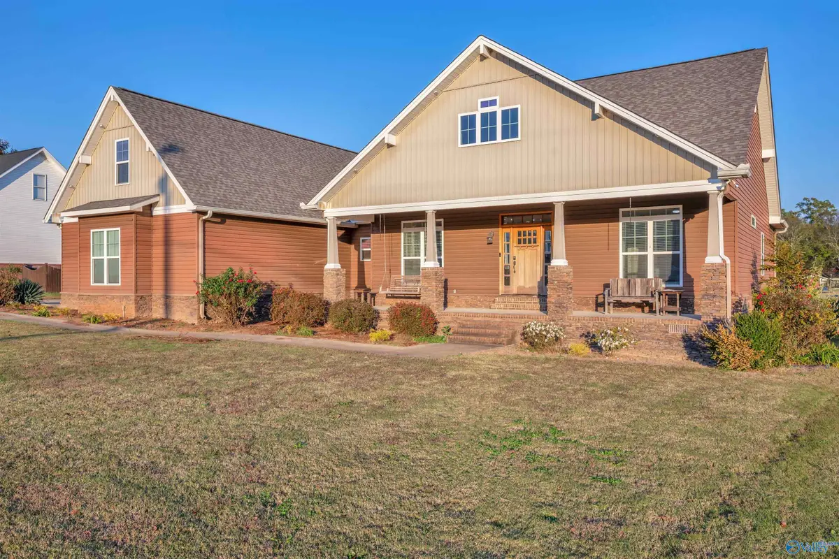 1104 Anna Drive, Tuscumbia, AL 35674 - Image #1