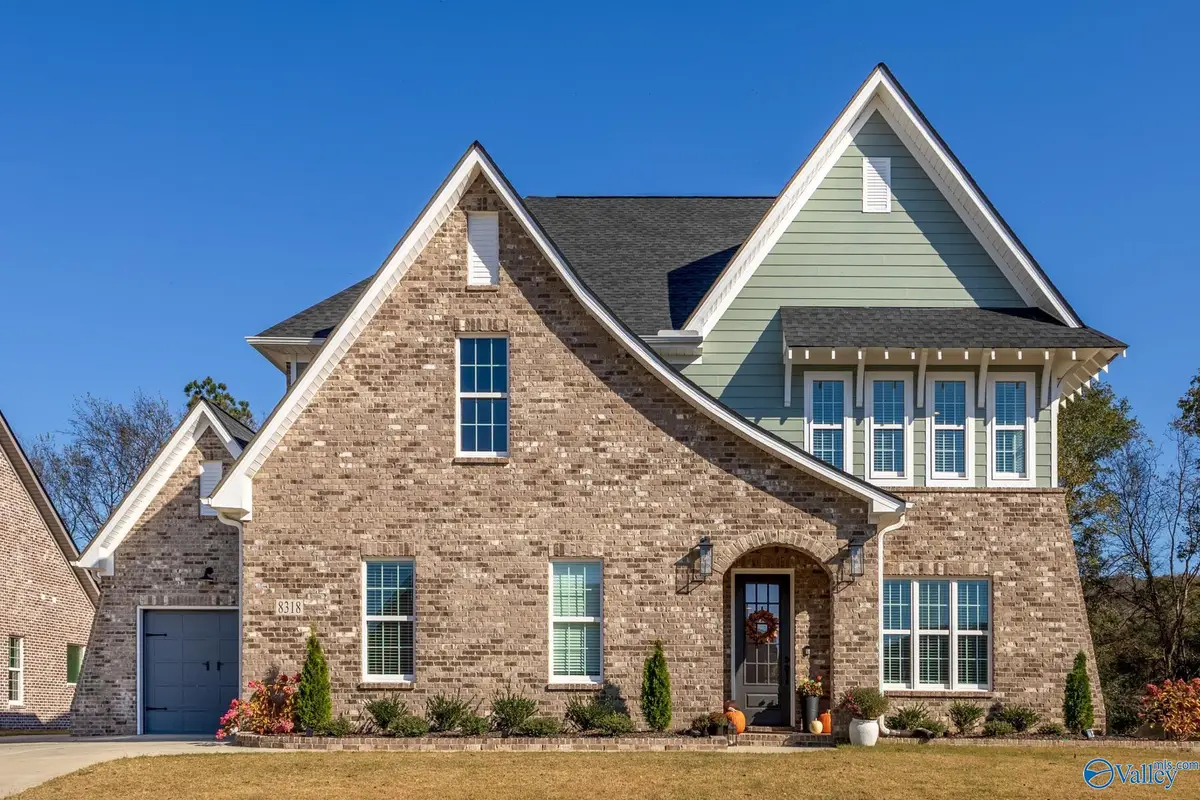 8318 Grayback Boulevard, Owens Cross Roads, AL 35763 - Image #1