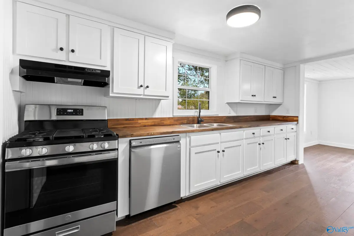 20 West First Street, Falkville, AL 35622 - Image #1