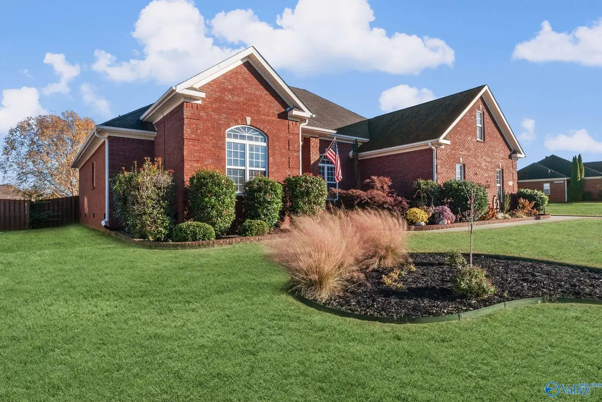 365 Weatherford Drive Nw, Madison, AL 35757 - Image #1