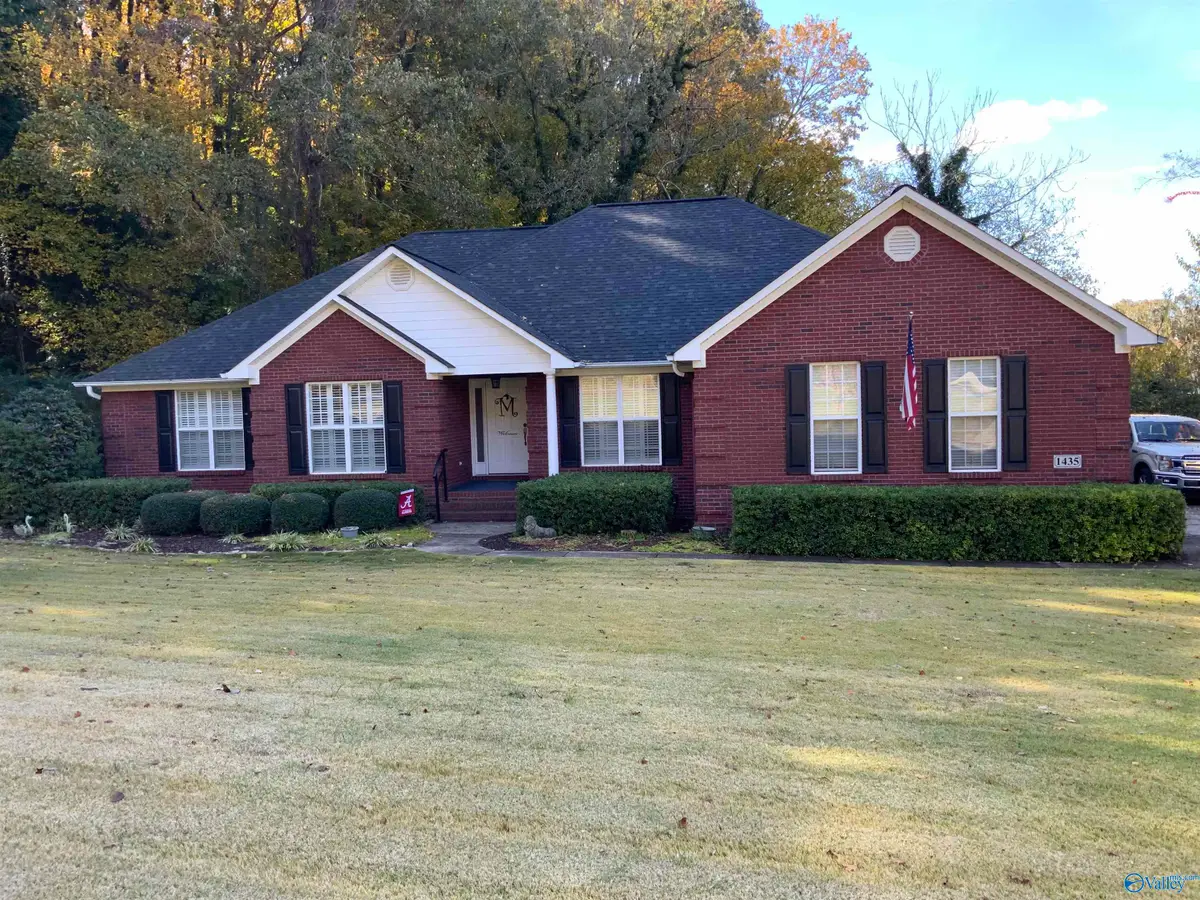 1435 Timberwalk Drive, Guntersville, AL 35976 - Image #1