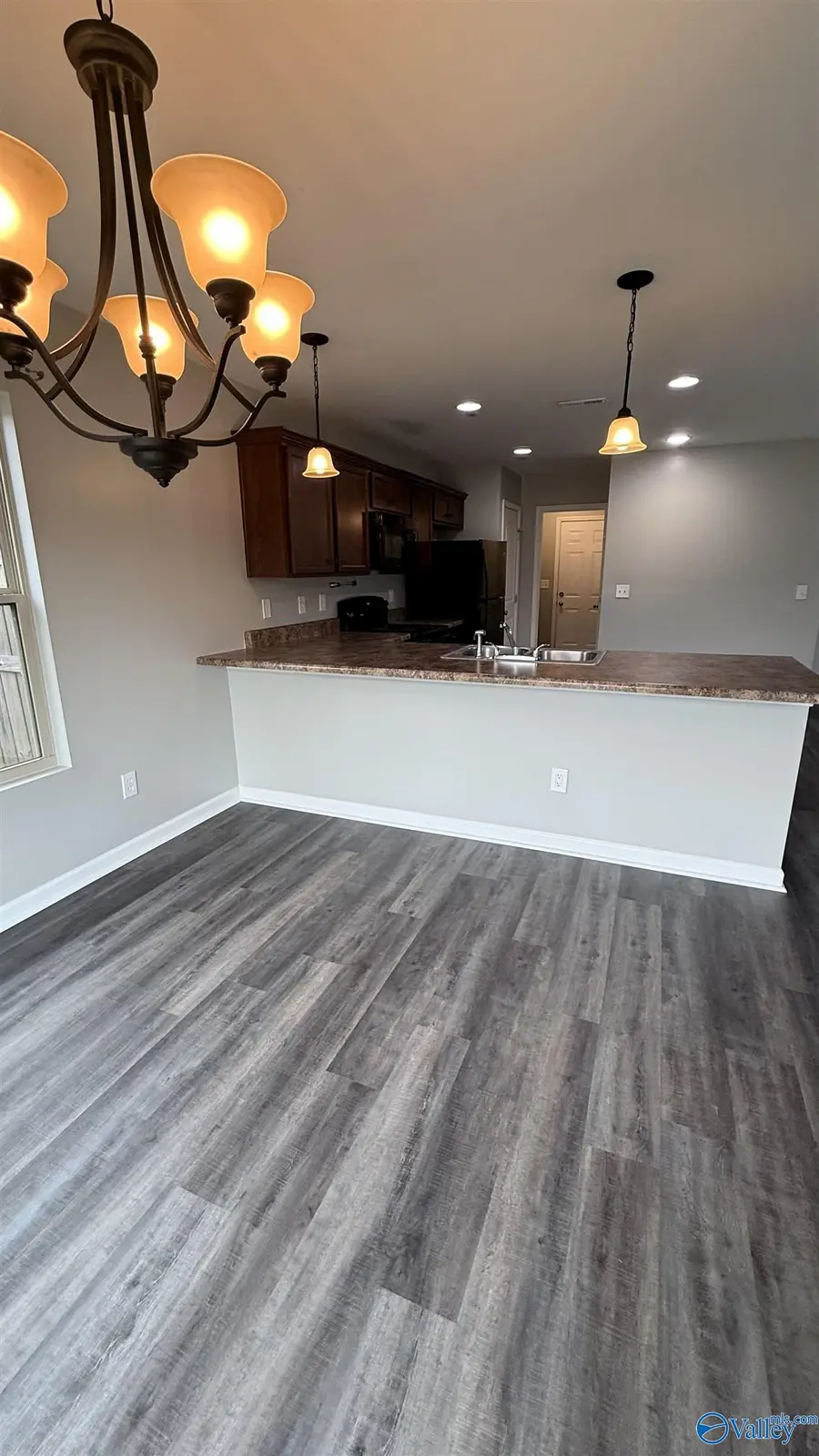 128 Winstead Circle, Owens Cross Roads, AL 35763 - Image #2