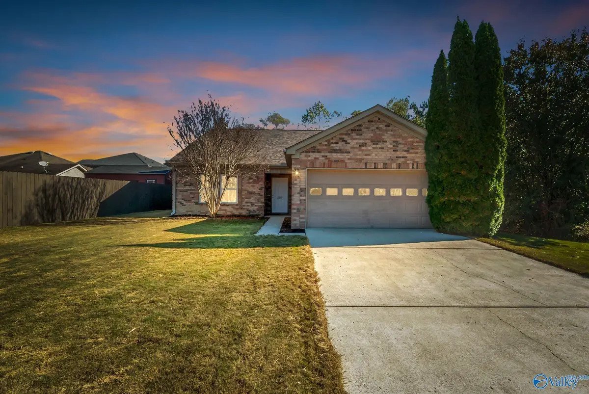 200 Laramie Circle Nw, Madison, AL 35757 - Image #1