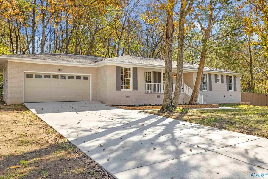 8603 Hickory Hill Lane, Huntsville, AL 35802 - Image #2